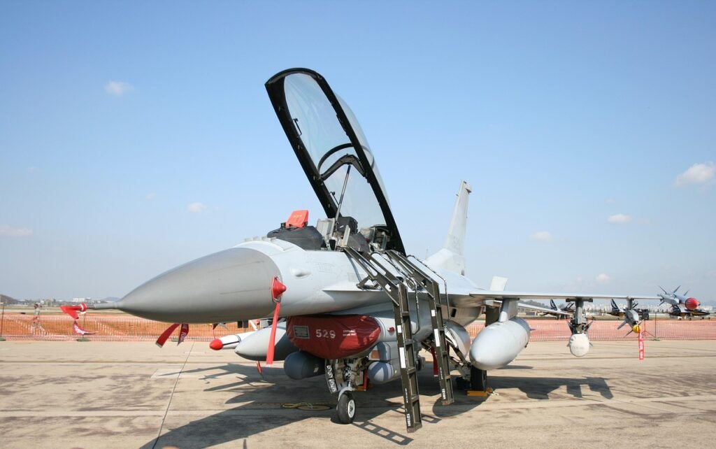 F-16